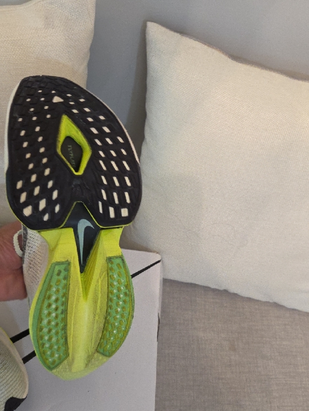Nike ALPHAFLY Zoom X Women's Green and Neon Yellow Running Shoes - Picture 3 of 10